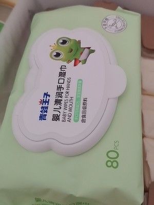 دستمال مرطوب مرطوب مخصوص پوست حساس کودک به سبک کارتونی بسته بندی سفارشی 1 تا 100 عدد