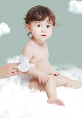 دستمال مرطوب کمپوست پذیر ارگانیک صورت OEM ODM Baby Wet Water برای تمیز کردن سطوح